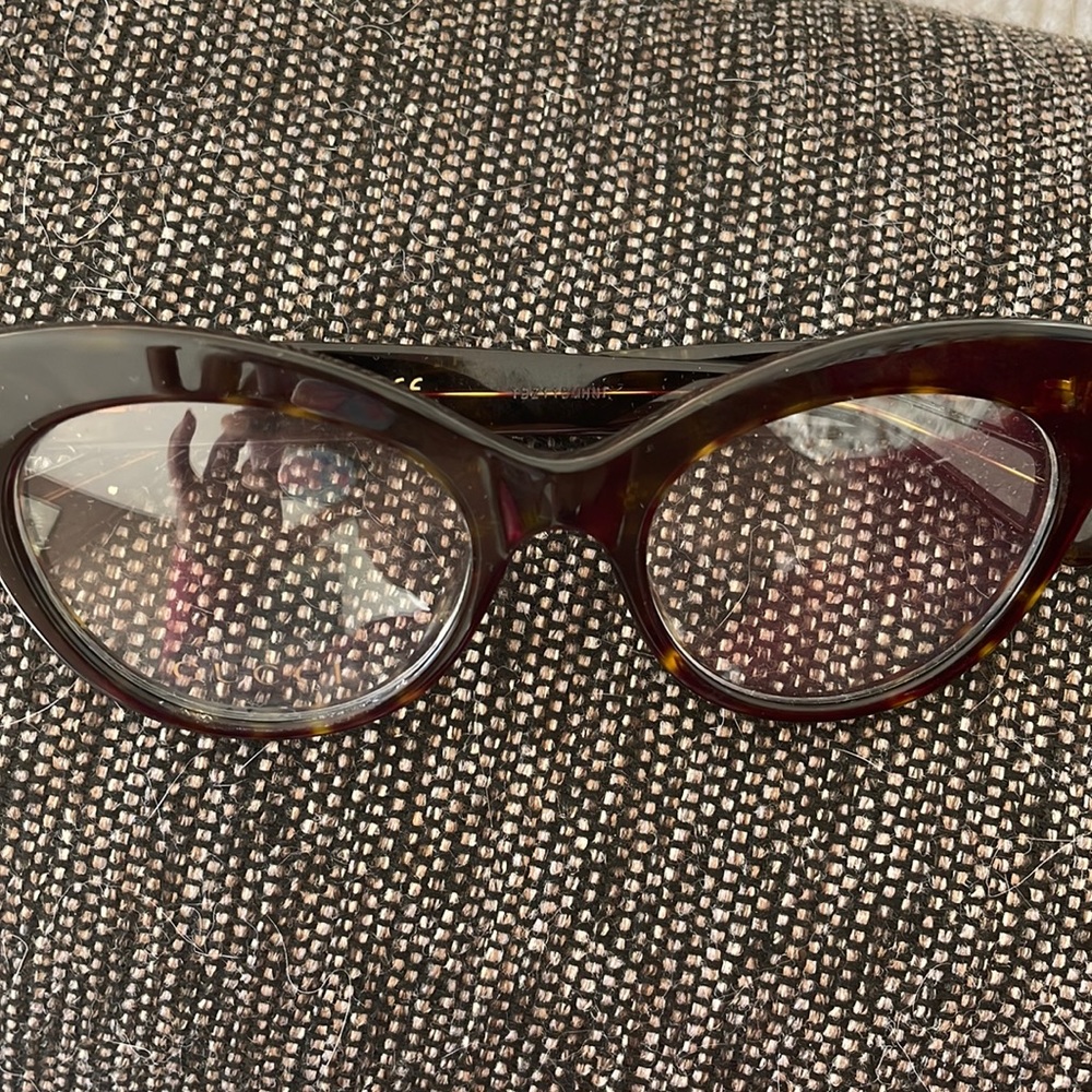 New without tags Gucci Glasses
